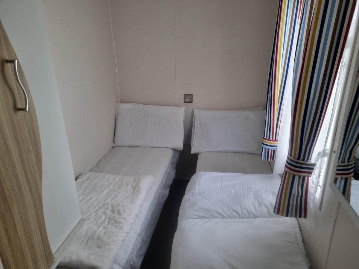 8 Berth Caravan Pg214 Golden Palm Chapel St Leonards Extérieur photo